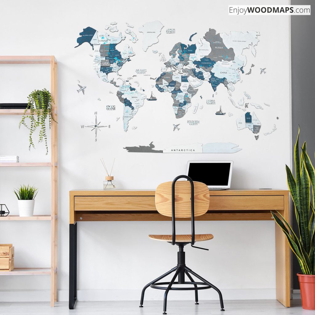 workspace-decor-2024-wooden-map-cruise-color